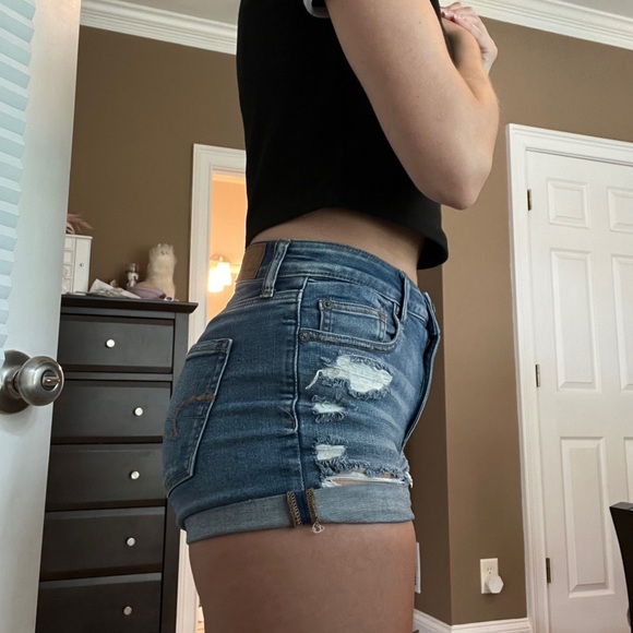 American Eagle Ne(x)t Level Stretch Medium Wash Denim Distressed Shorts - Picture 3 of 8